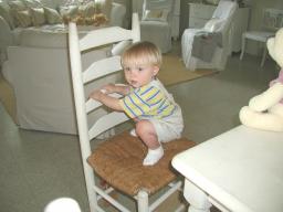 nicechair.JPG